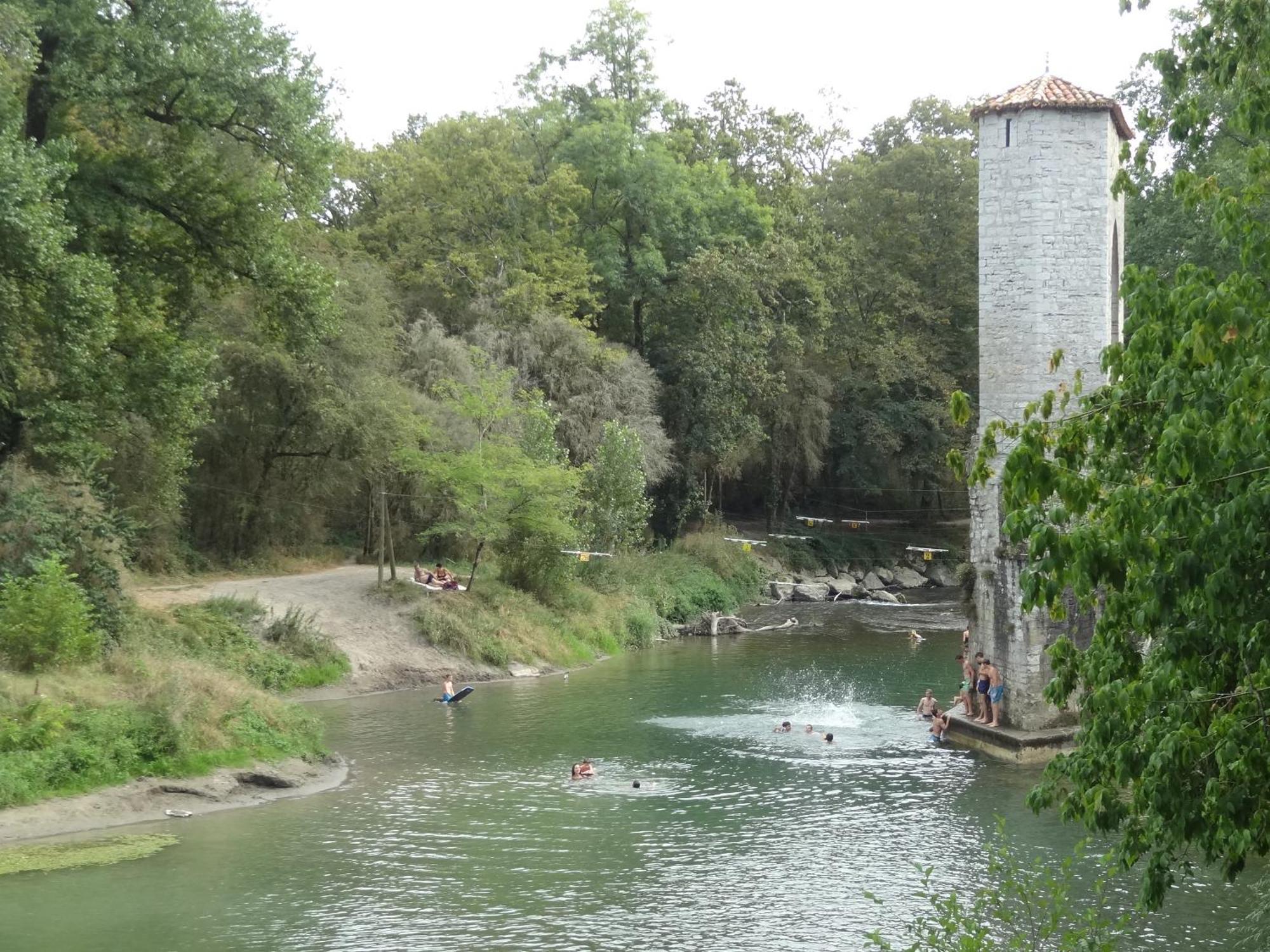 Le Pelerine Villa Sauveterre-de-Bearn Luaran gambar